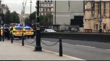 (VIDEO) INCIDENT U LONDONU TERORISTIČKI NAPAD?! Jedinica za borbu protiv terorizma predvodi istragu!